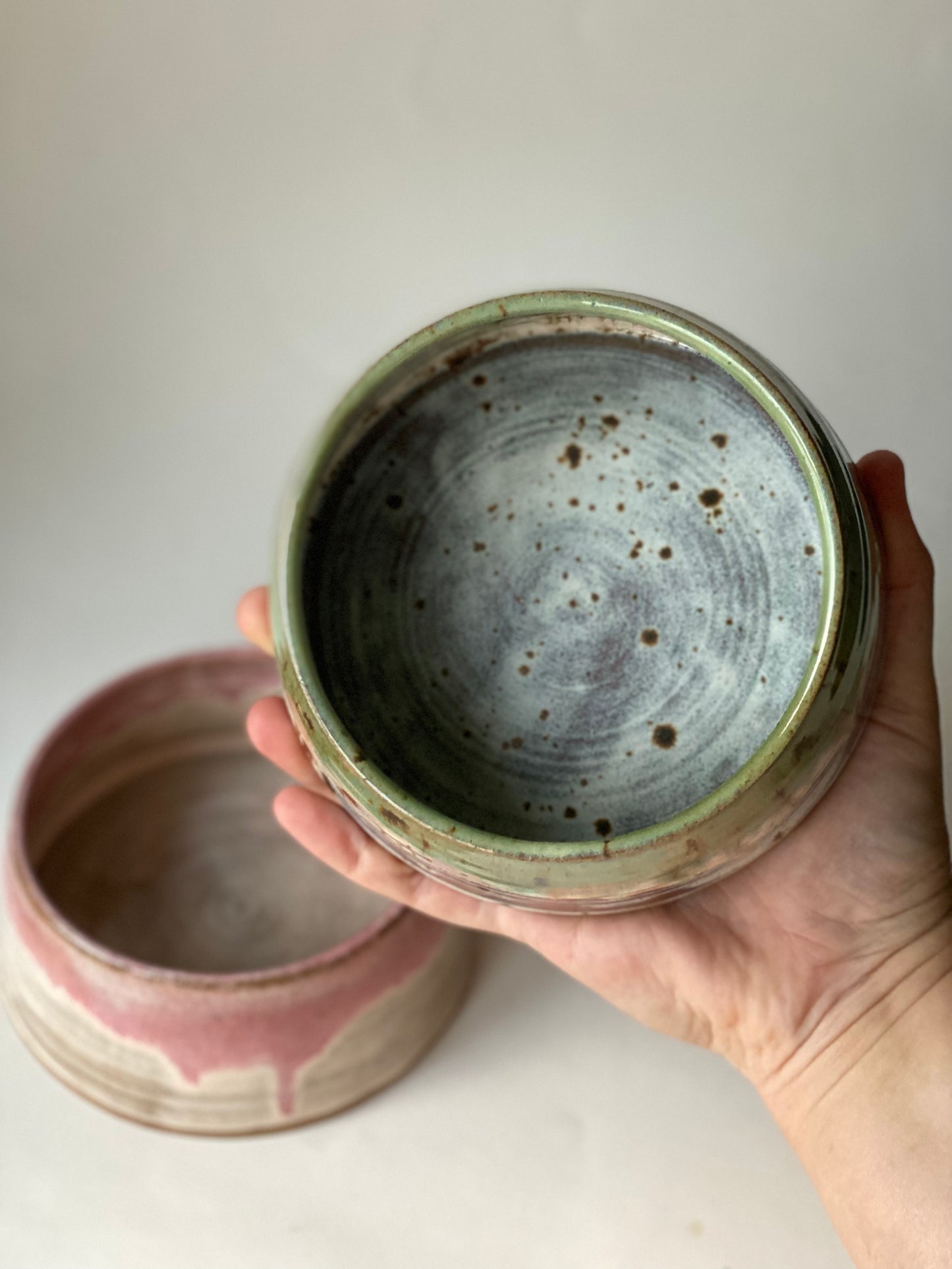 Ready Made - Spaniel shaped Large Pet Bowl in Moss & Sand