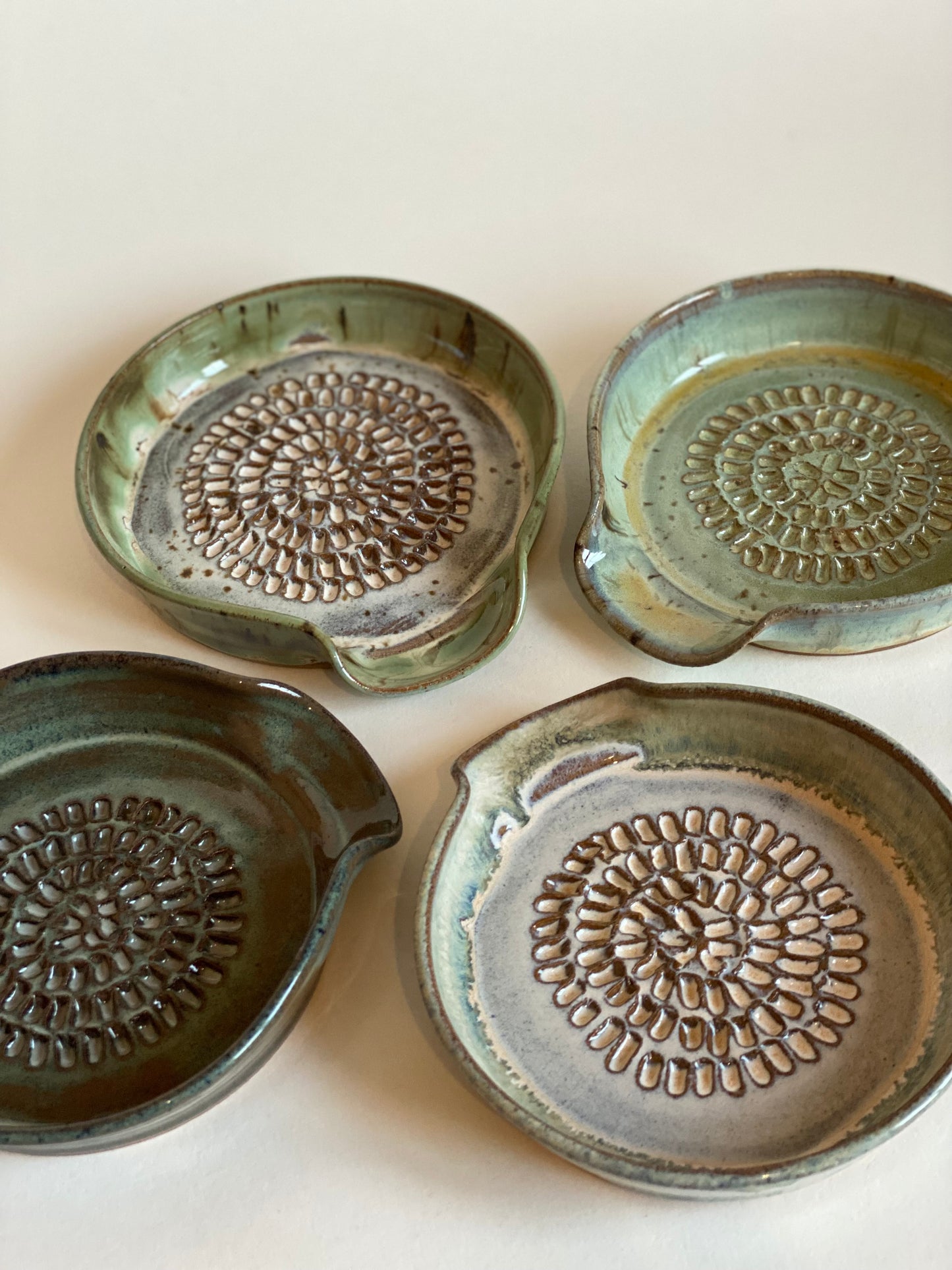 Garlic Grater - Meadow Speckle