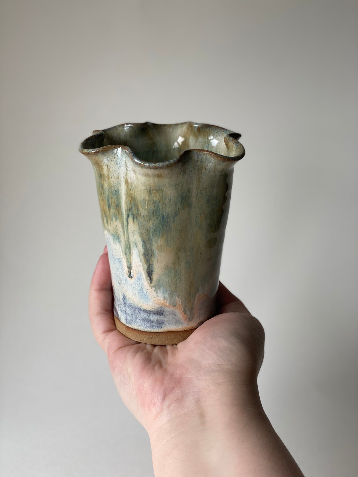 Small Frill Flower Vase - Eucalyptus Cream