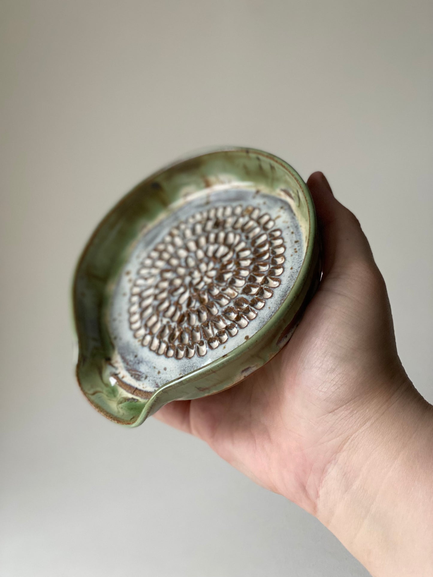 Garlic Grater - Moss & Sand