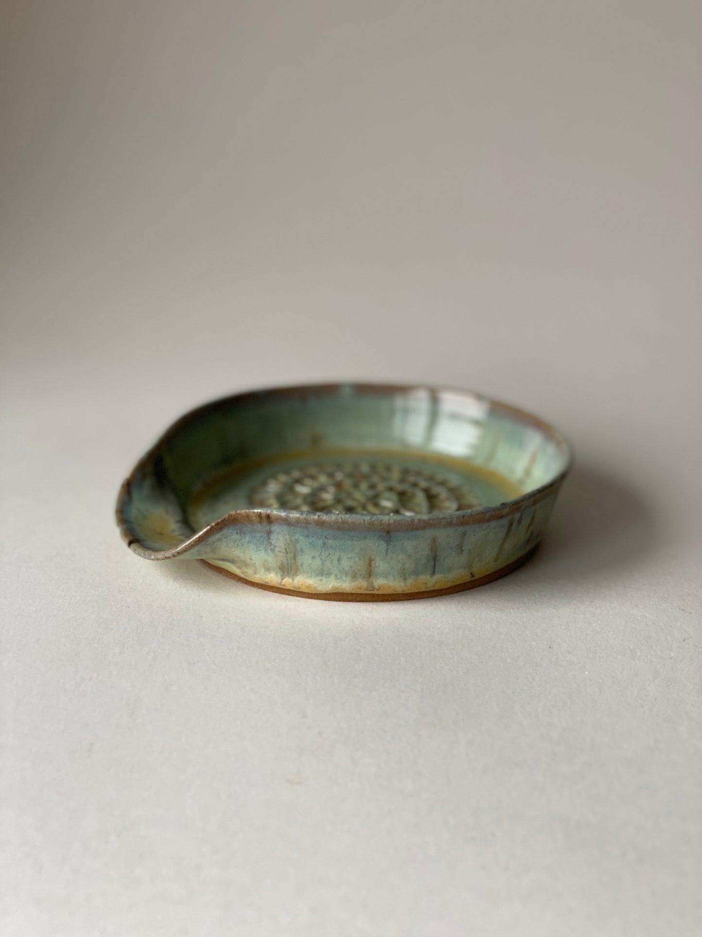 Garlic Grater - Meadow Speckle