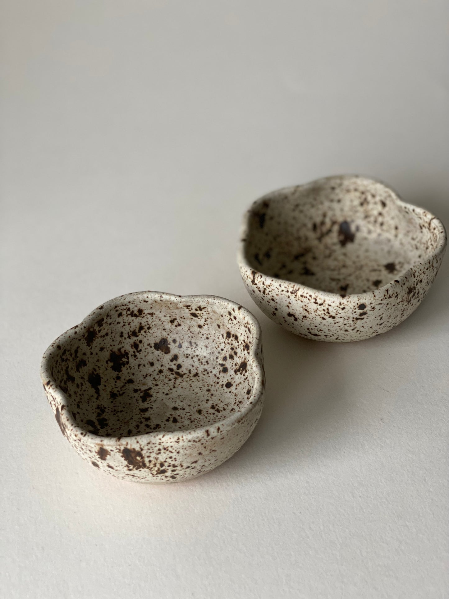 Flower Trinket - Speckled Sandstone