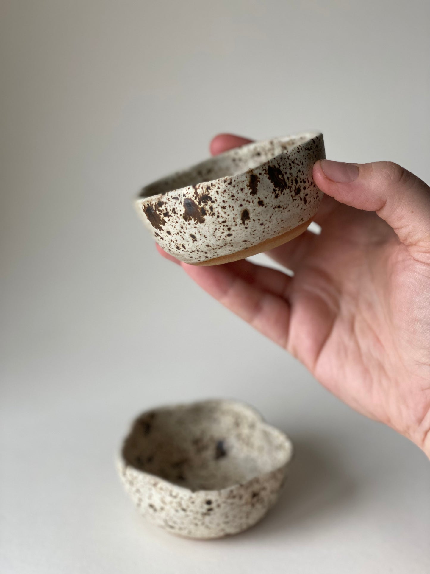 Flower Trinket - Speckled Sandstone