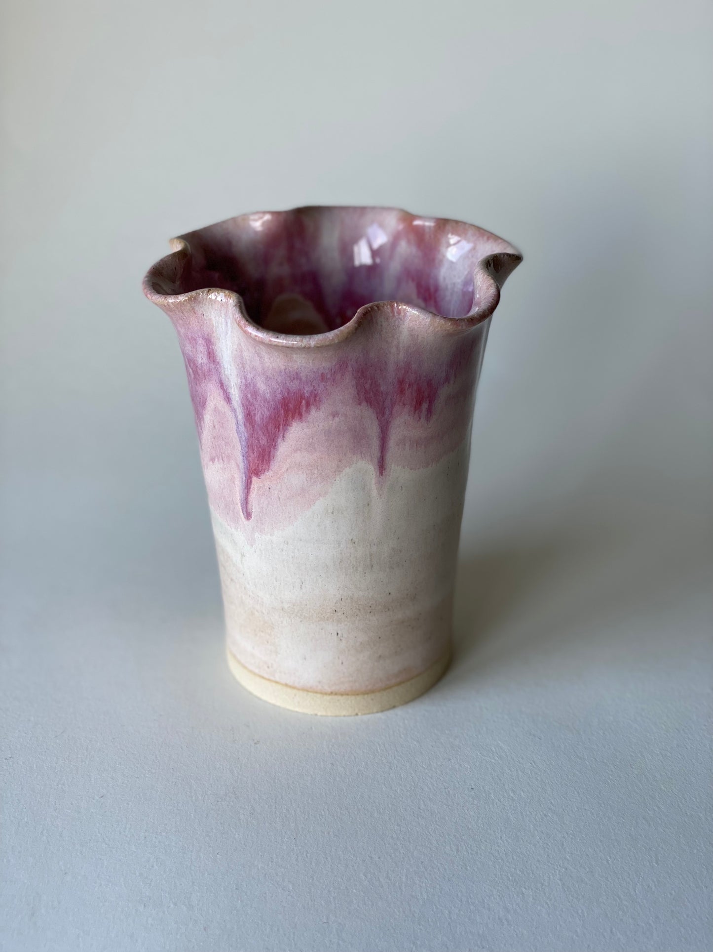 Small Frill Flower Vase - Blossom Cream