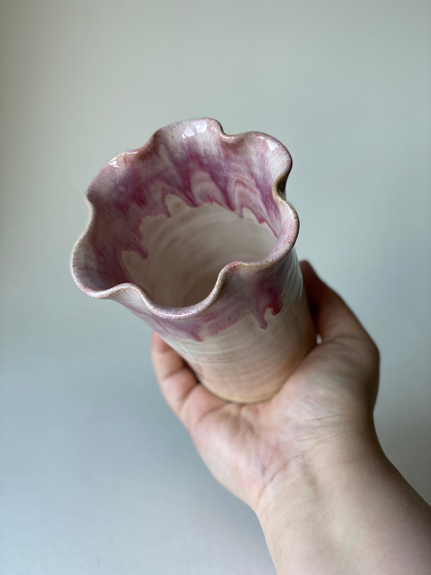 Small Frill Flower Vase - Blossom Cream