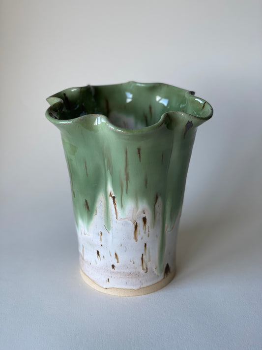 Large Frill Flower Vase - Moss & Sand