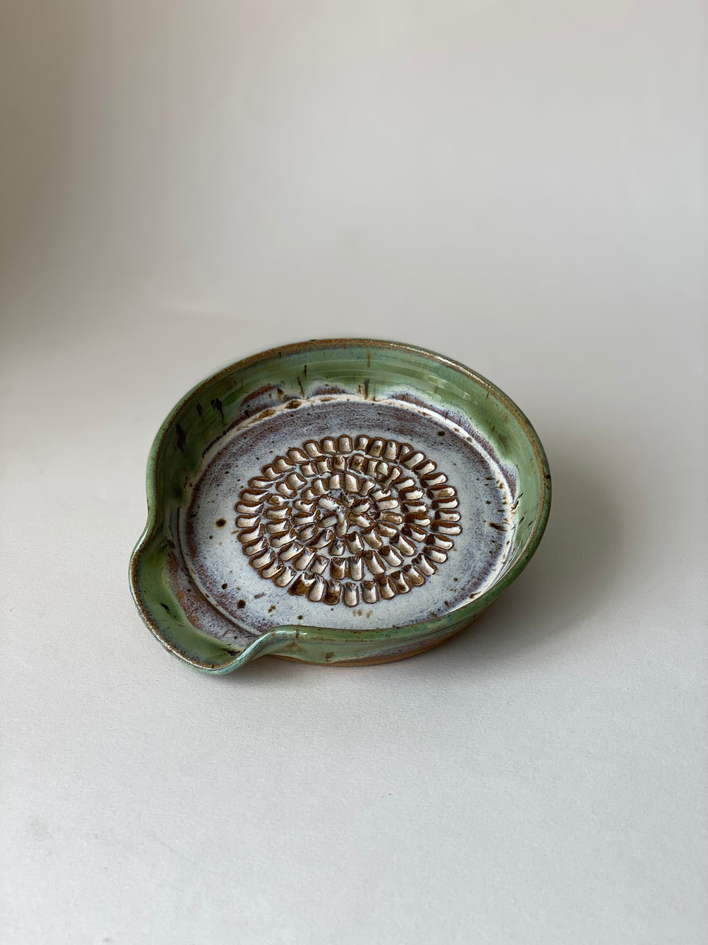 Garlic Grater - Moss & Sand