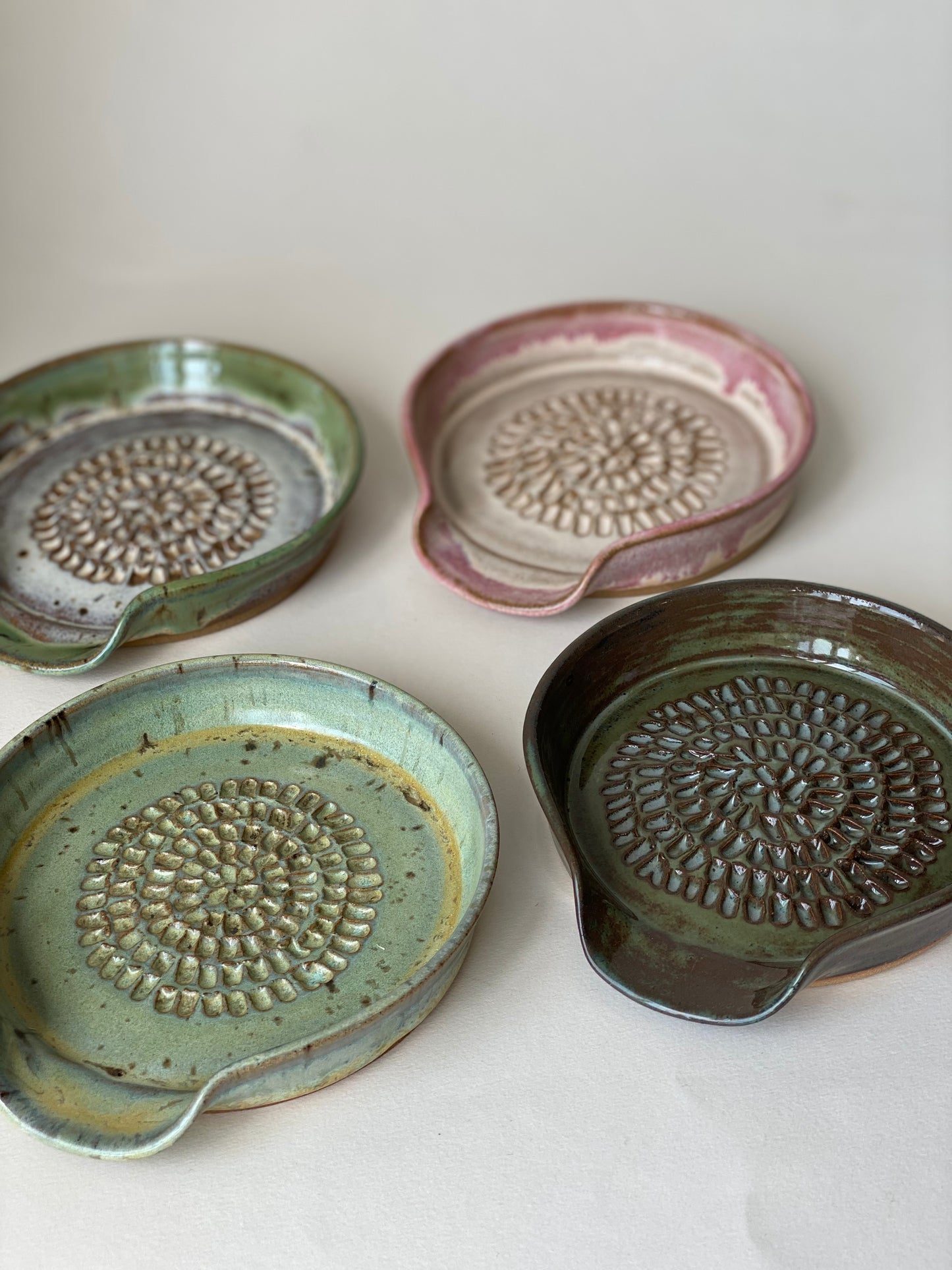 Garlic Grater - Meadow Speckle