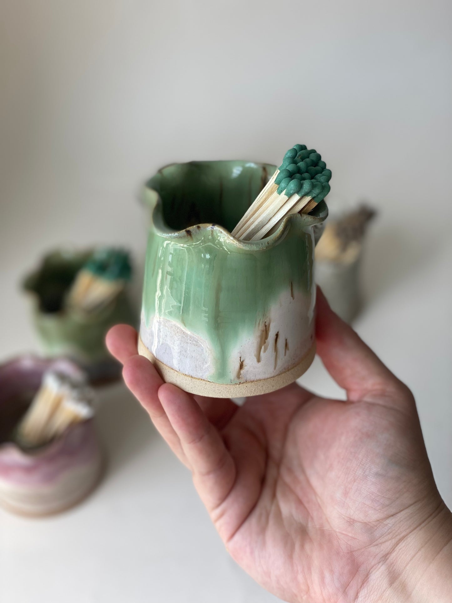 Frilly Matchstick Holder - Moss & Sand
