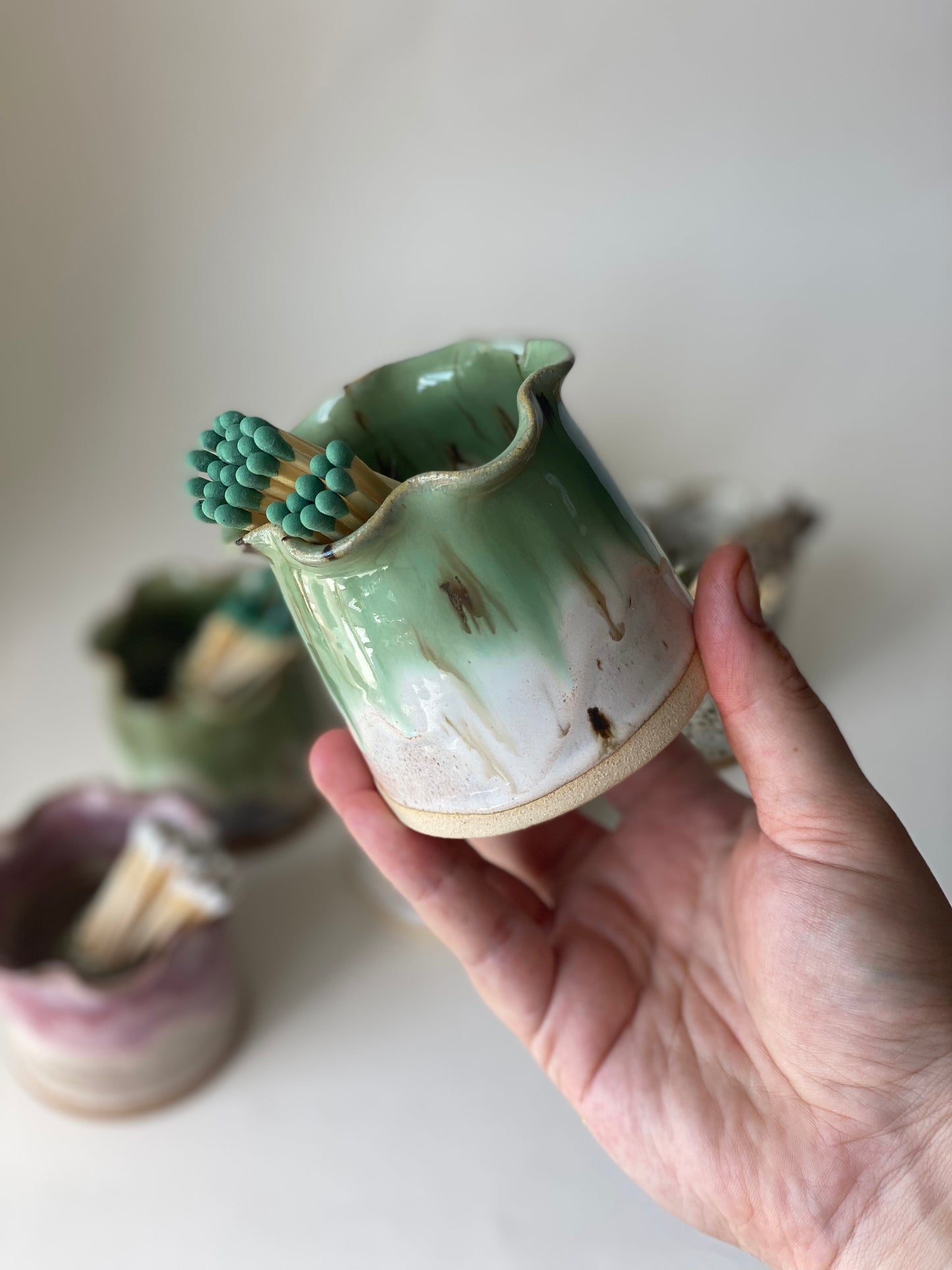 Frilly Matchstick Holder - Moss & Sand