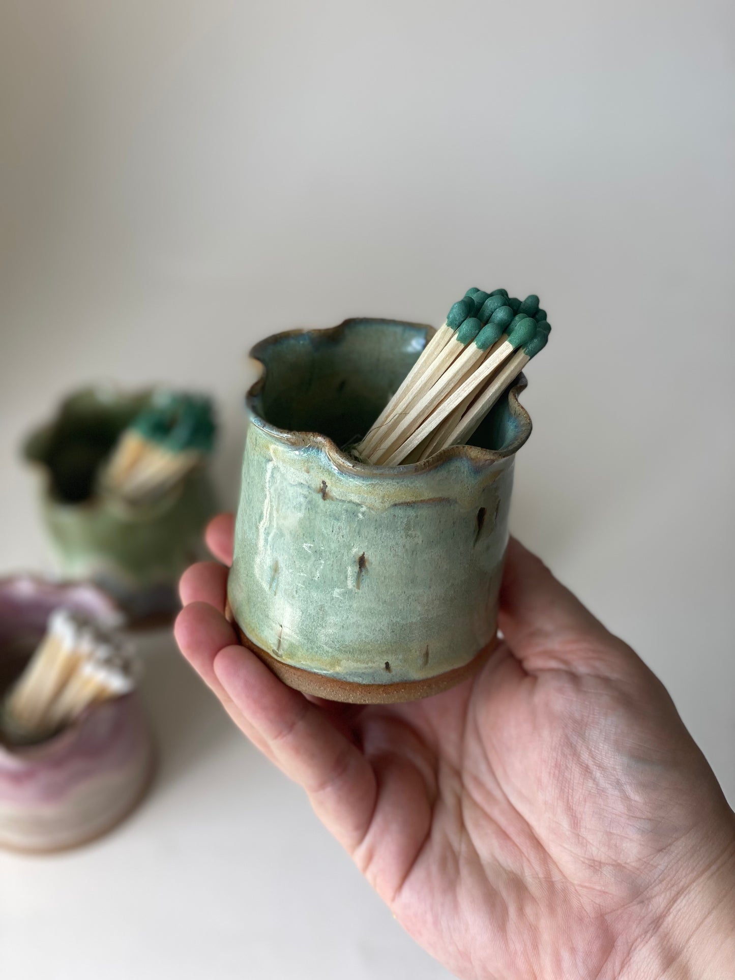 Frilly Matchstick Holder - Meadow Speckle