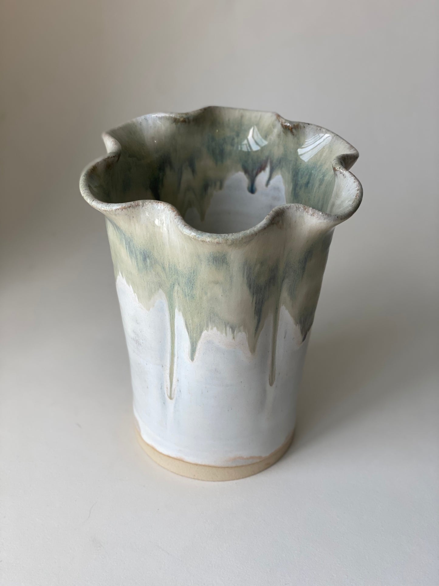 Large Frill Flower Vase - Eucalyptus Cream
