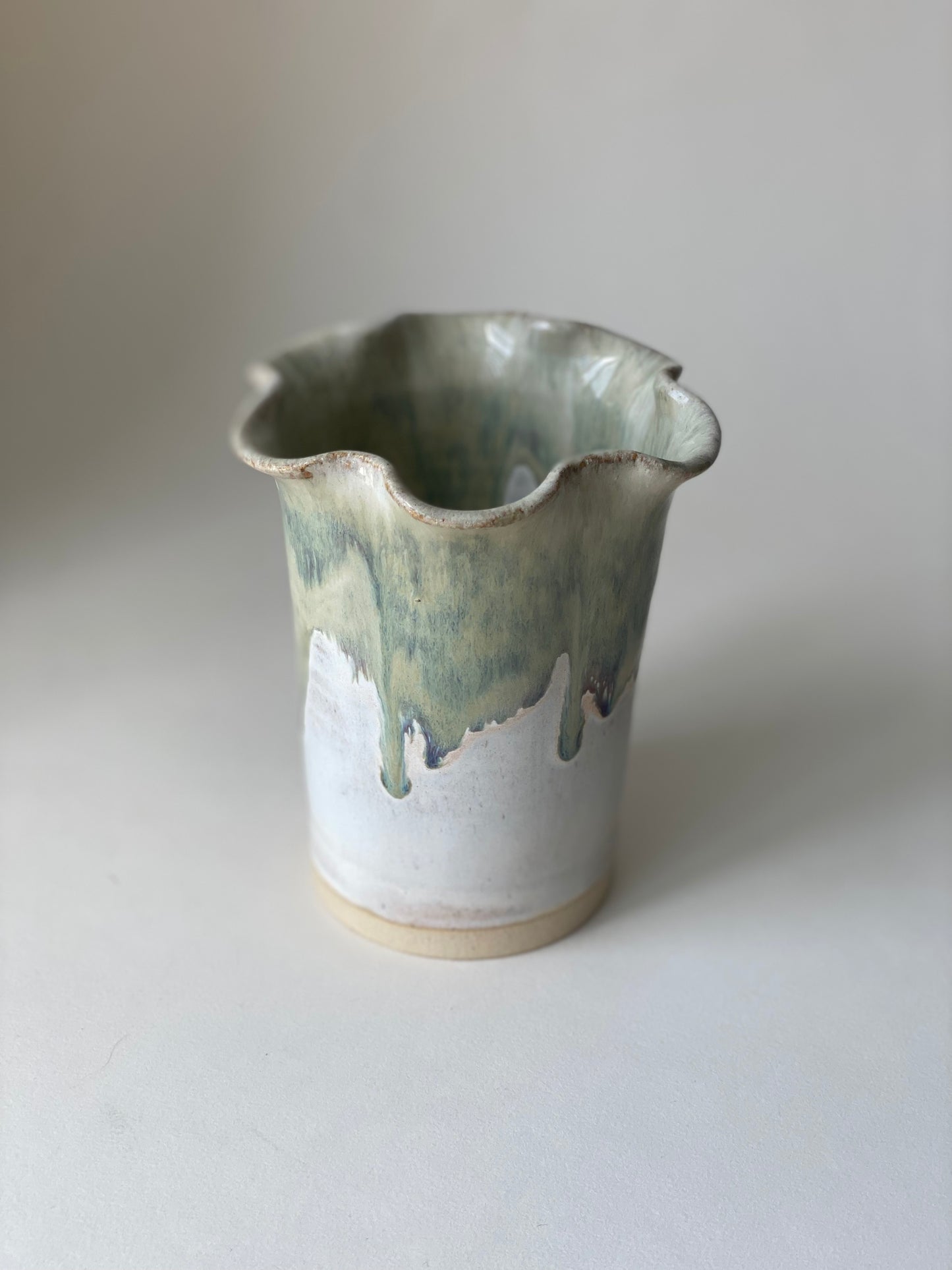 Small Frill Flower Vase - Eucalyptus Cream